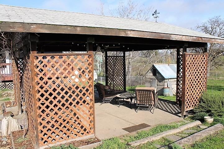 7461 Blackwell Road Central Point, OR 97502 - Photo 25 of 33 Additional Photo
