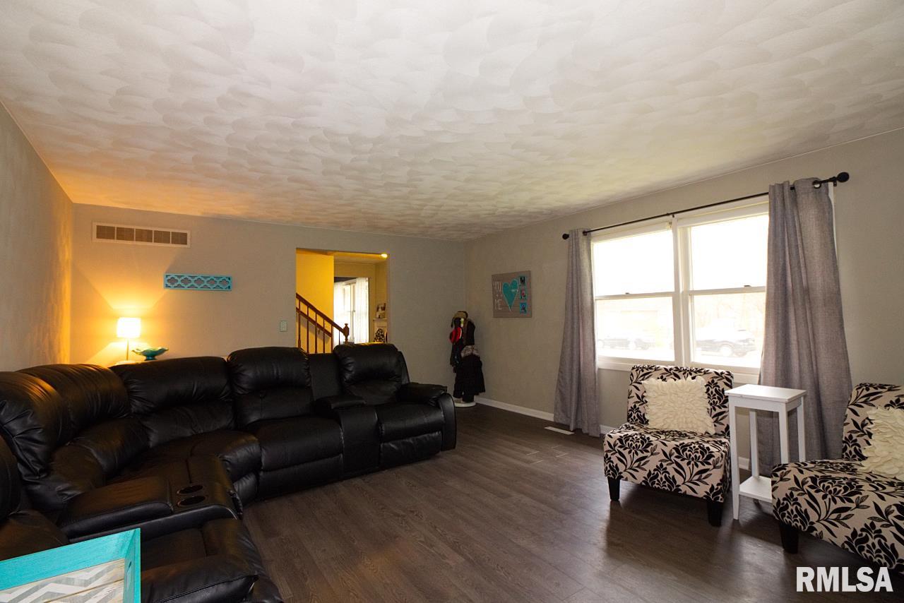 85 Forestview Road Morton, IL 61550 - Photo 15 of 36 Gallery Image 15