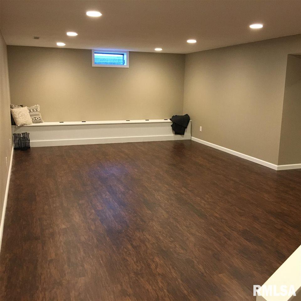 85 Forestview Road Morton, IL 61550 - Photo 20 of 36 Gallery Image 20
