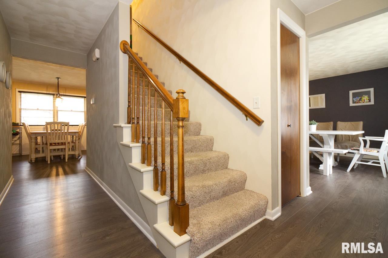 85 Forestview Road Morton, IL 61550 - Photo 4 of 36 Gallery Image 4