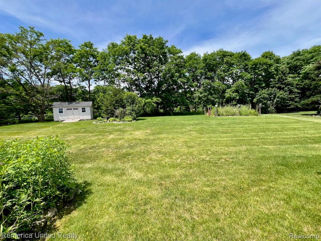 324 Conover Court Howell, MI 48843 - Photo 14 of 36
