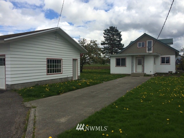 1324 Hampton Road Lynden, WA 98264 - Photo 3 of 9