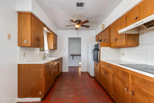 $2,500 | 1524 West Ocotillo Road, Phoenix, AZ 85015