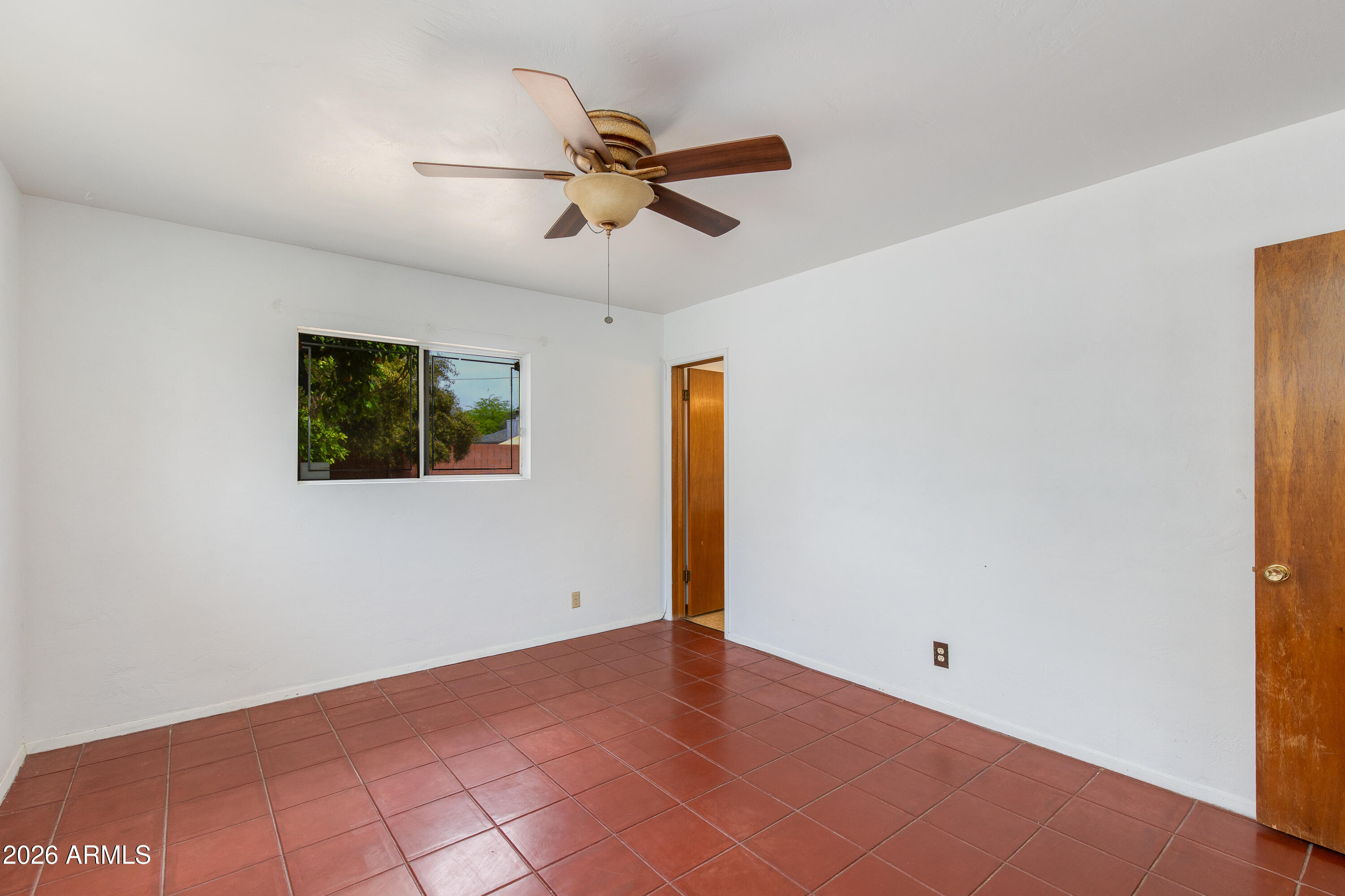 1524 West Ocotillo Road Phoenix, AZ 85015 - Photo 16 of 29 a view of an empty room