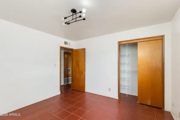 $2,500 | 1524 West Ocotillo Road, Phoenix, AZ 85015