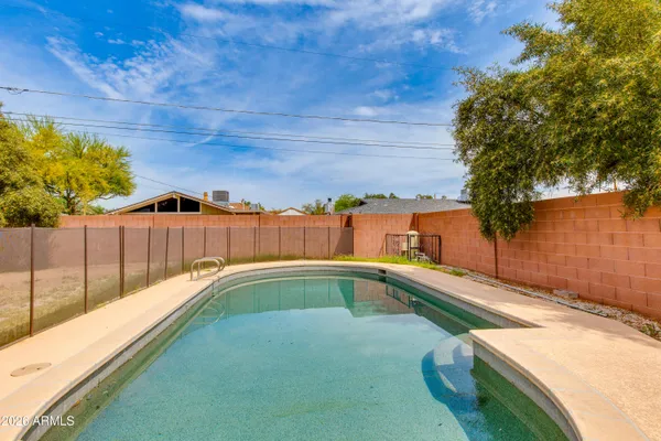 $2,500 | 1524 West Ocotillo Road, Phoenix, AZ 85015