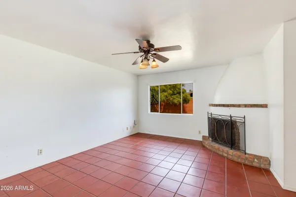 $2,500 | 1524 West Ocotillo Road, Phoenix, AZ 85015