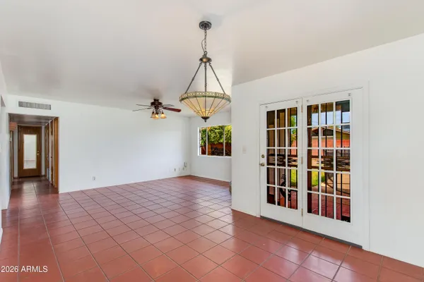 $2,500 | 1524 West Ocotillo Road, Phoenix, AZ 85015