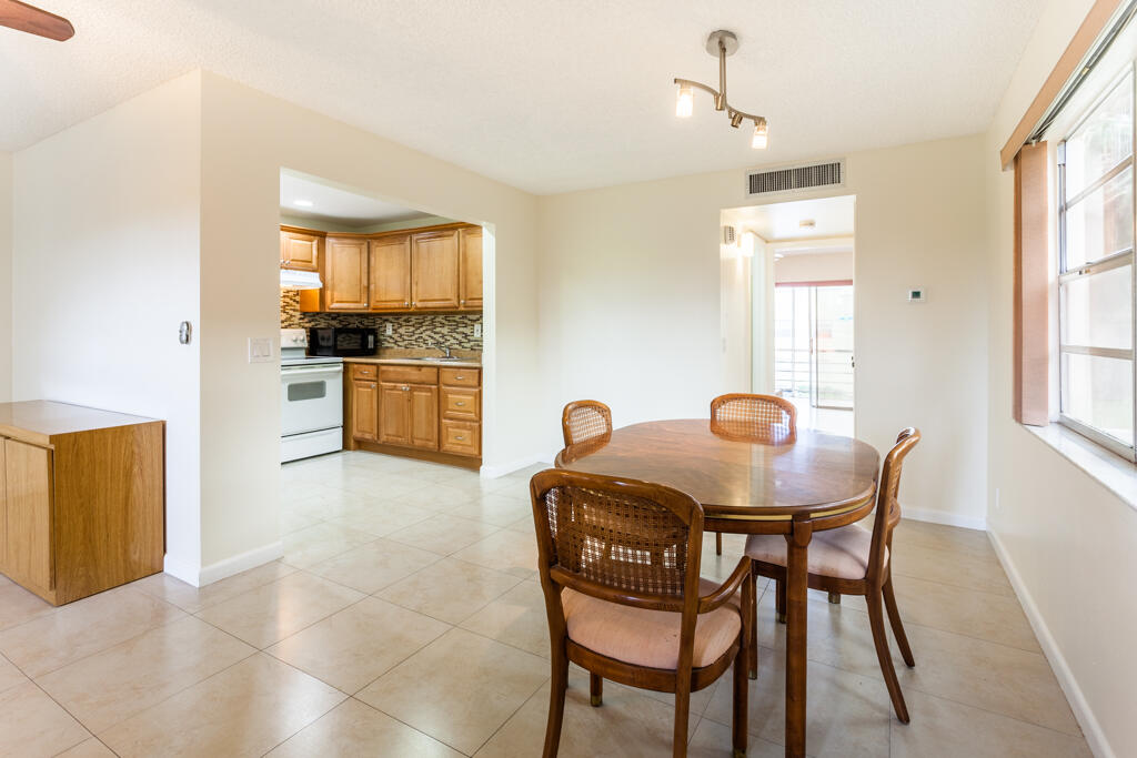 479 Normandy Lane Delray Beach, FL 33484 - Photo 11 of 31 Hunt-126