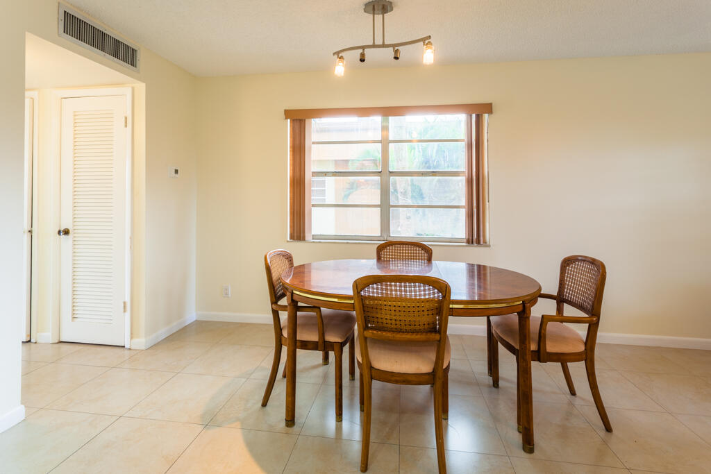 479 Normandy Lane Delray Beach, FL 33484 - Photo 12 of 31 Hunt-125