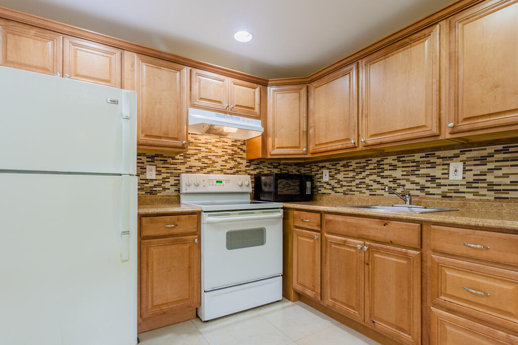 479 Normandy Lane Delray Beach, FL 33484 - Photo 13 of 31 Hunt-127