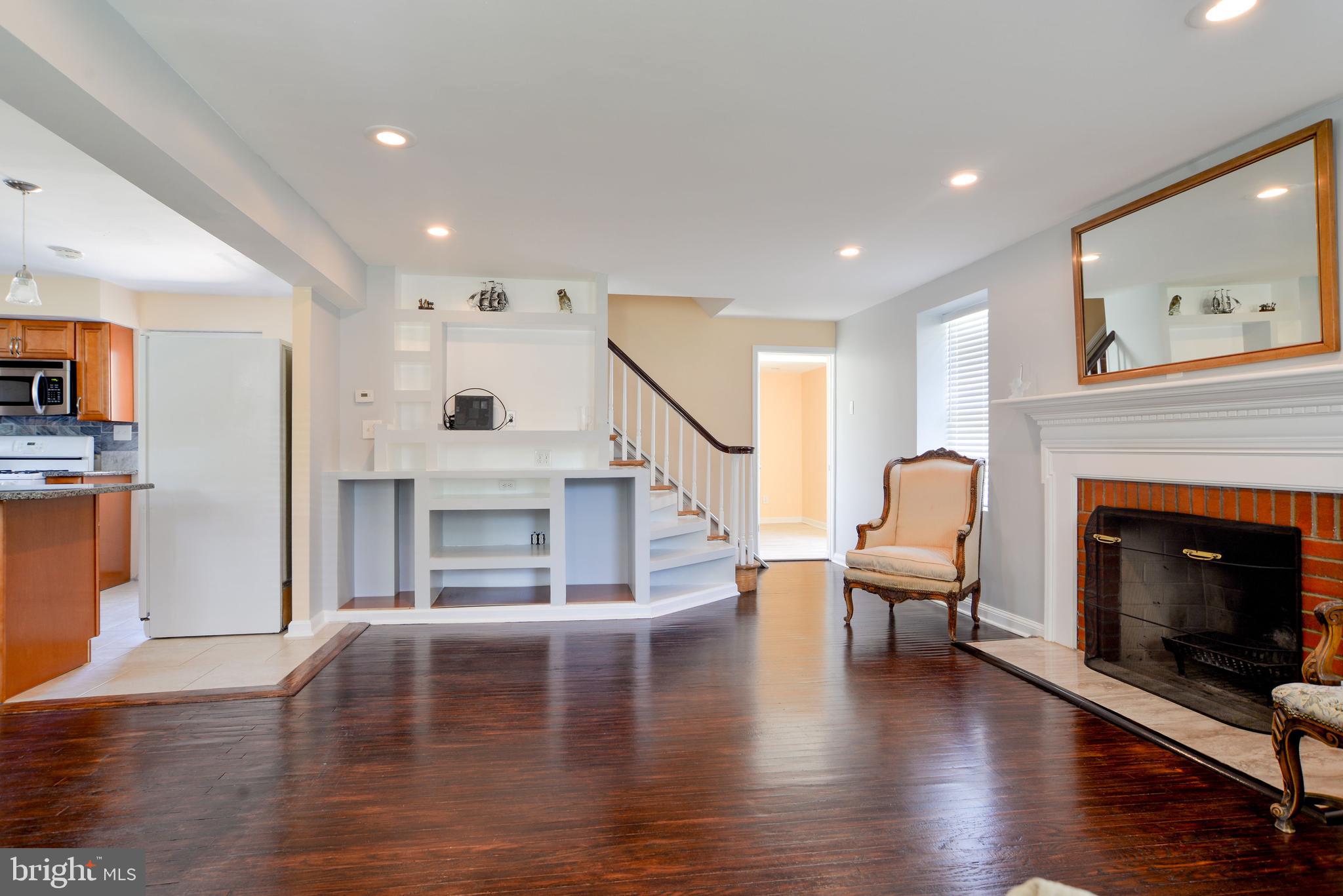 202 Fairhill Road Morton, PA 19070 - Photo 3 of 26 Family Room/ Living Room