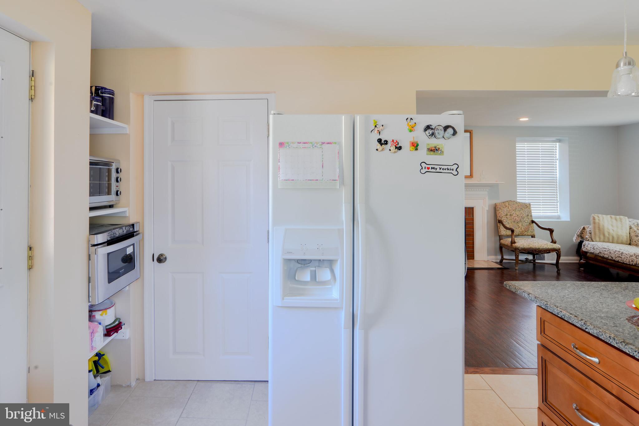 202 Fairhill Road Morton, PA 19070 - Photo 9 of 26 Kitchen