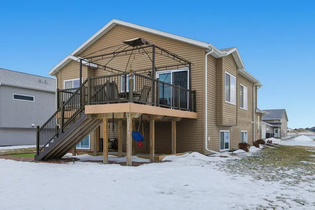 $394,900 | 3053 38th Avenue South, Moorhead, MN 56560