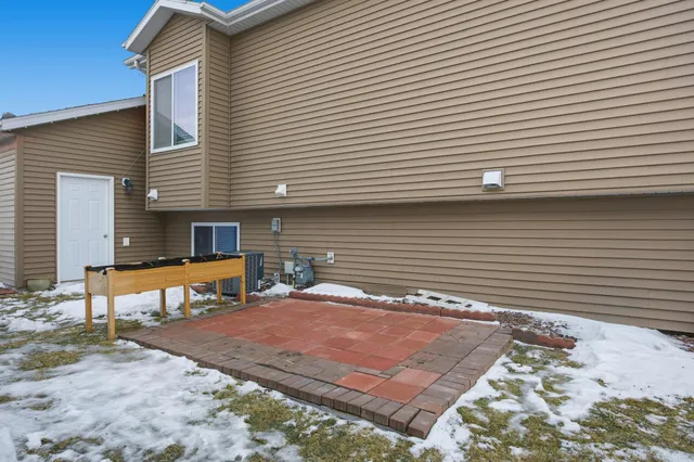 $394,900 | 3053 38th Avenue South, Moorhead, MN 56560