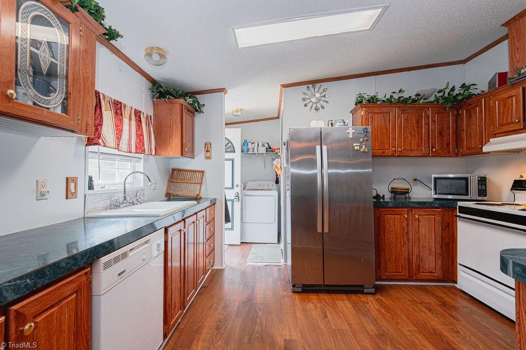 291 Lowe Road Madison, NC 27025 - Photo 6 of 24