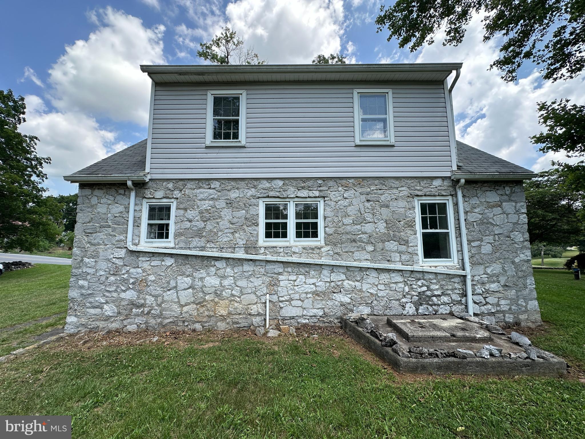17905 Broadfording Road Hagerstown, MD 21740 - Photo 8 of 64