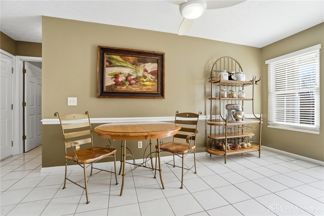 1914 Home Path Court Centerville, OH 45459 - Photo 14 of 47 Gallery Image 14