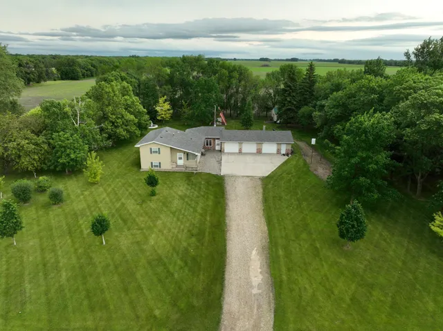 $255,000 | 21840 320th Avenue Northwest, Warren, MN 56762
