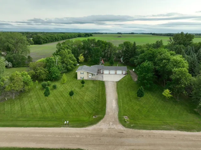 $255,000 | 21840 320th Avenue Northwest, Warren, MN 56762