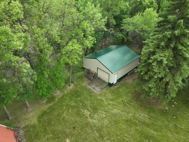 $255,000 | 21840 320th Avenue Northwest, Warren, MN 56762