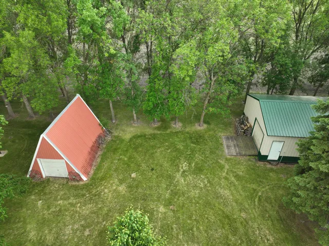 $255,000 | 21840 320th Avenue Northwest, Warren, MN 56762