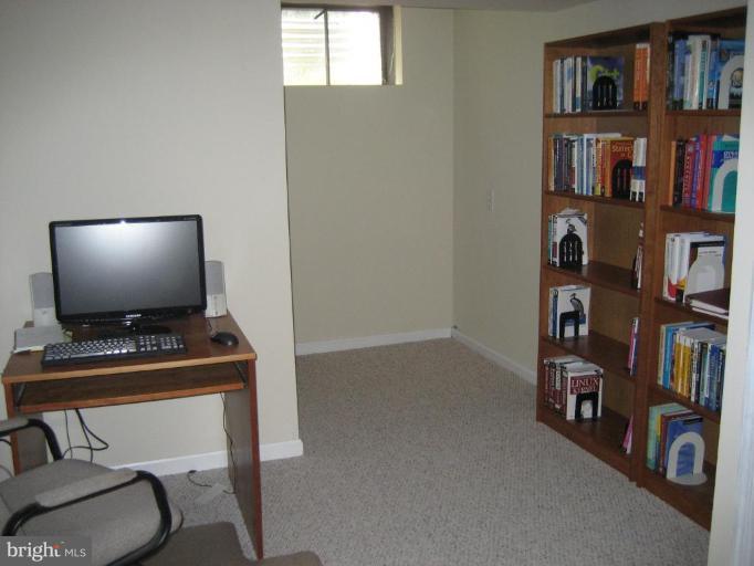 3424 Beret Lane Silver Spring, MD 20906 - Photo 7 of 25 Study