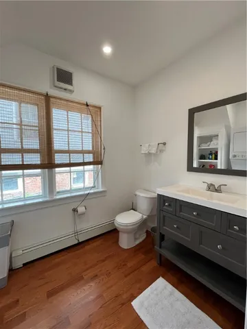 $10,000 | 33 Young Street, Newport, RI 02840