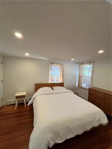 $10,000 | 33 Young Street, Newport, RI 02840