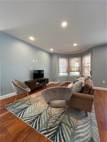 $10,000 | 33 Young Street, Newport, RI 02840