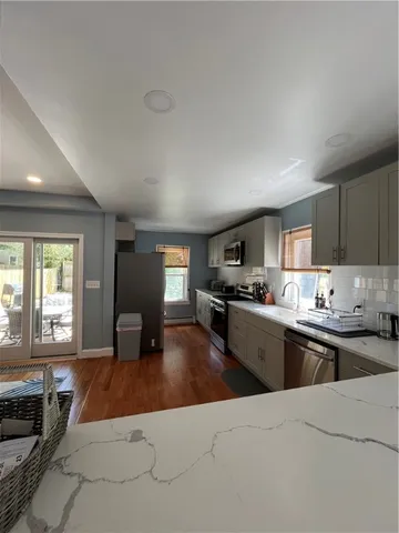 $10,000 | 33 Young Street, Newport, RI 02840