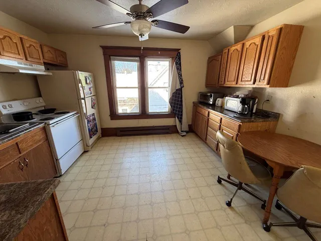 $160,900 | 709 North Main Street, Marion, WI 54950