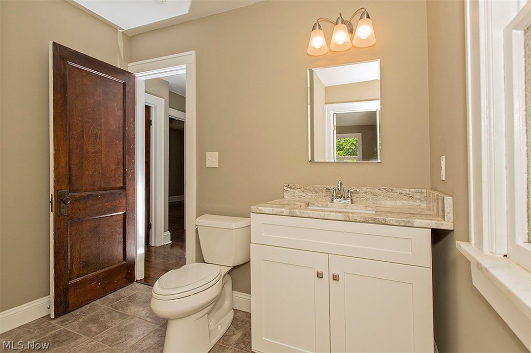 3253 Bradford Road Cleveland, OH 44118 - Photo 28 of 34
