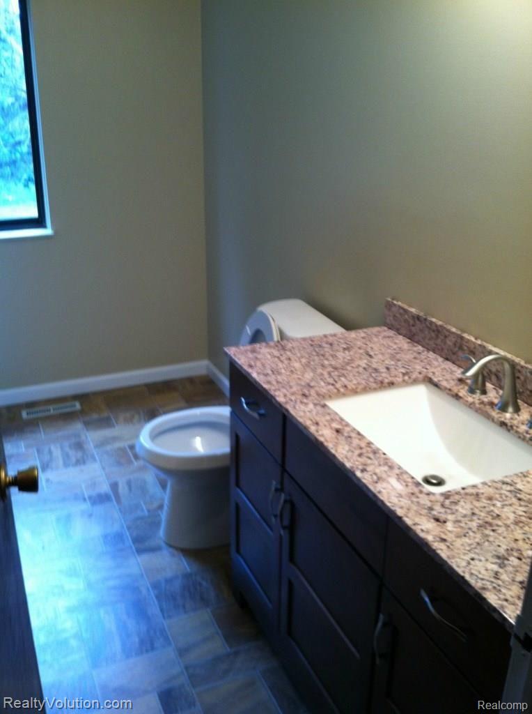 4535 Fish Lake Road North Branch, MI 48461 - Photo 8 of 13 IMG_2634.jpg