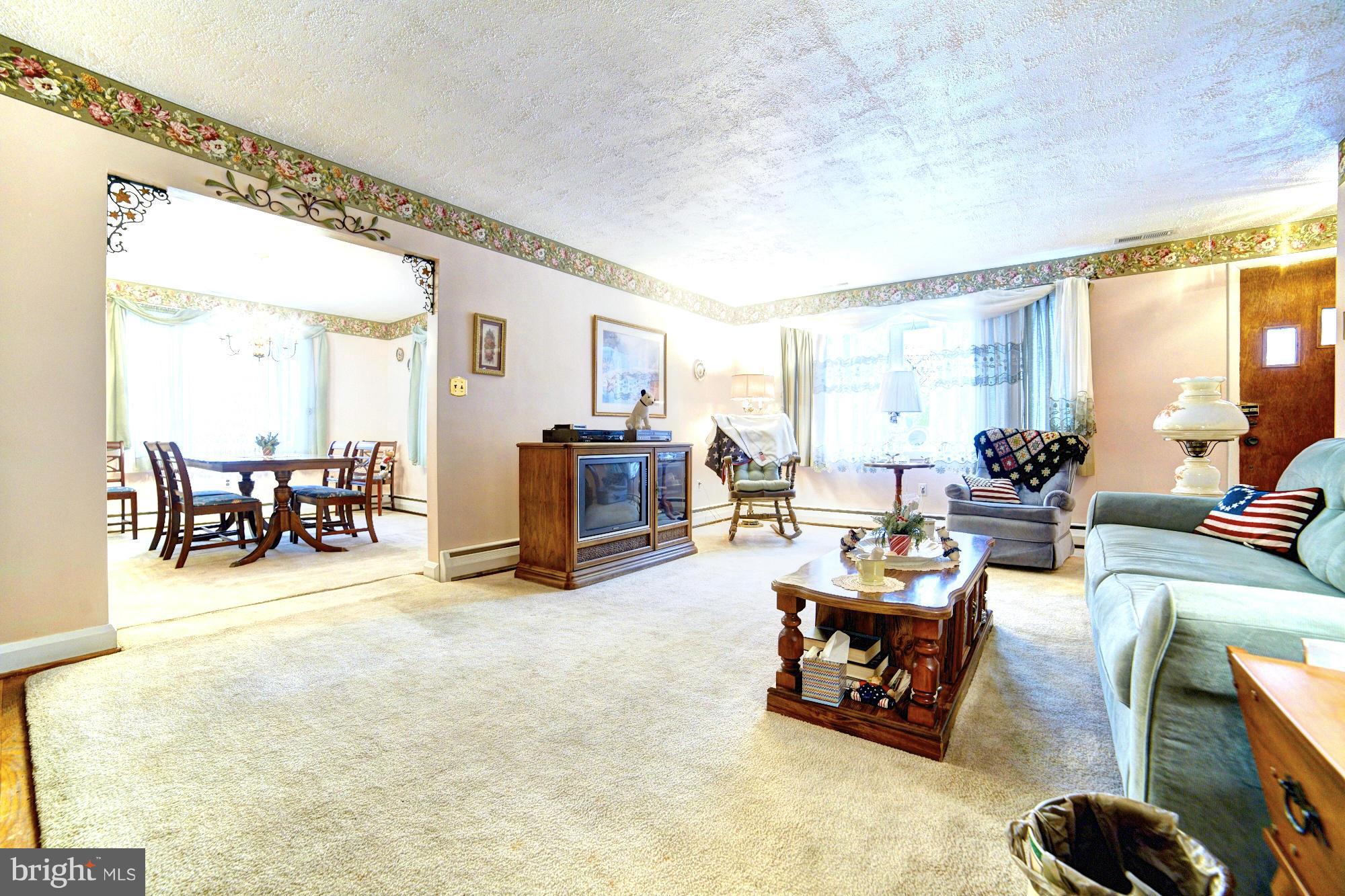 12910 Fork Road Baldwin, MD 21013 - Photo 3 of 22 Large Family Room