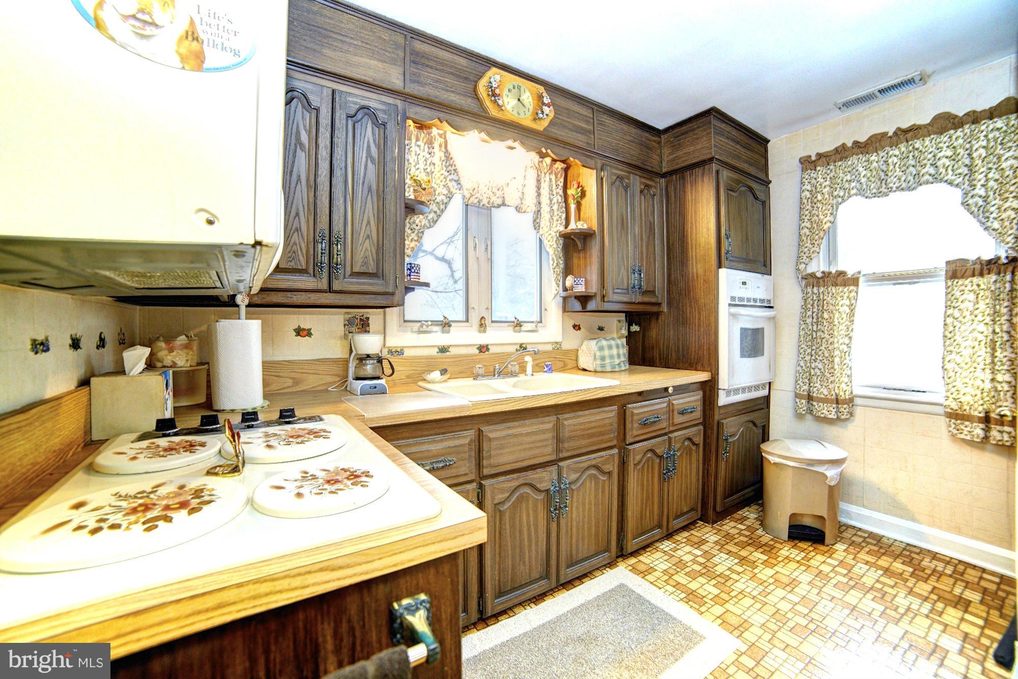 12910 Fork Road Baldwin, MD 21013 - Photo 6 of 22 Country Kitchen