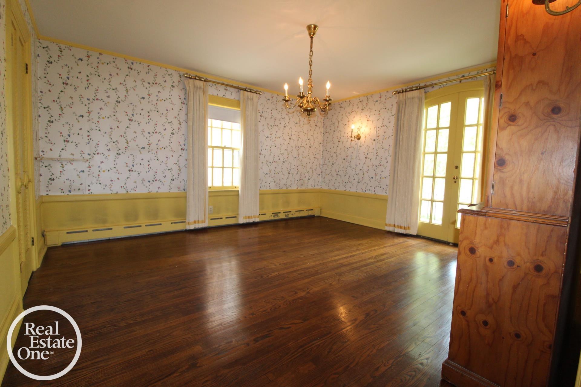 93 Moran Road Grosse Pointe Farms, MI 48236 - Photo 13 of 71