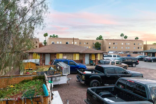 $425,000 | 421 East 6th Drive, Mesa, AZ 85204