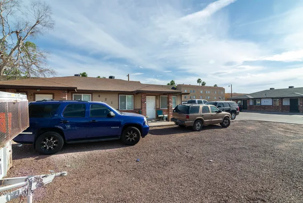 $425,000 | 421 East 6th Drive, Mesa, AZ 85204