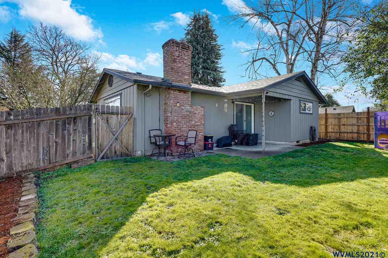 1310 Lawnridge Street Southwest Albany, OR 97321 - Photo 20 of 28