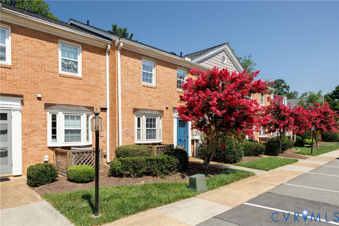 9129 Derbyshire Road, Unit E Henrico, VA 23229 - Photo 4 of 36