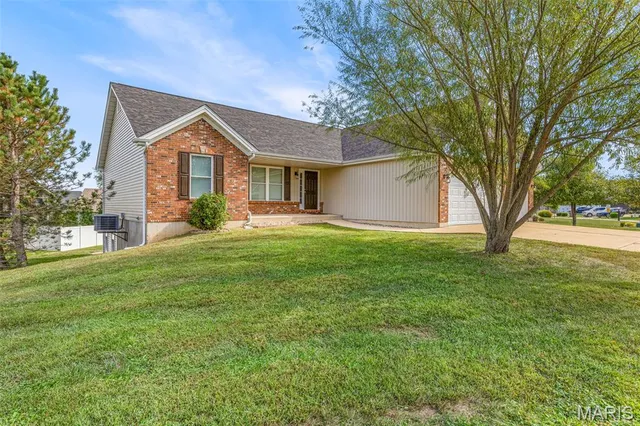 $409,900 | 1299 Riesling Lane, Pevely, MO 63070