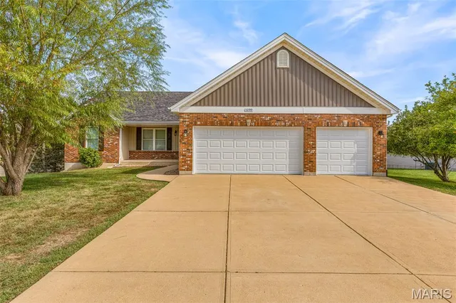$409,900 | 1299 Riesling Lane, Pevely, MO 63070