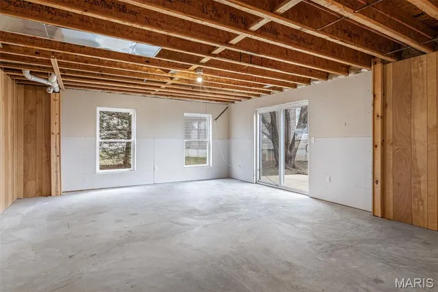 $409,900 | 1299 Riesling Lane, Pevely, MO 63070