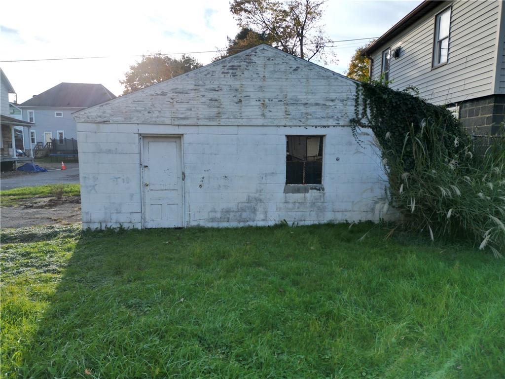 226 3rd Street Butler, PA 16001 - Photo 14 of 18 Gallery Image 14