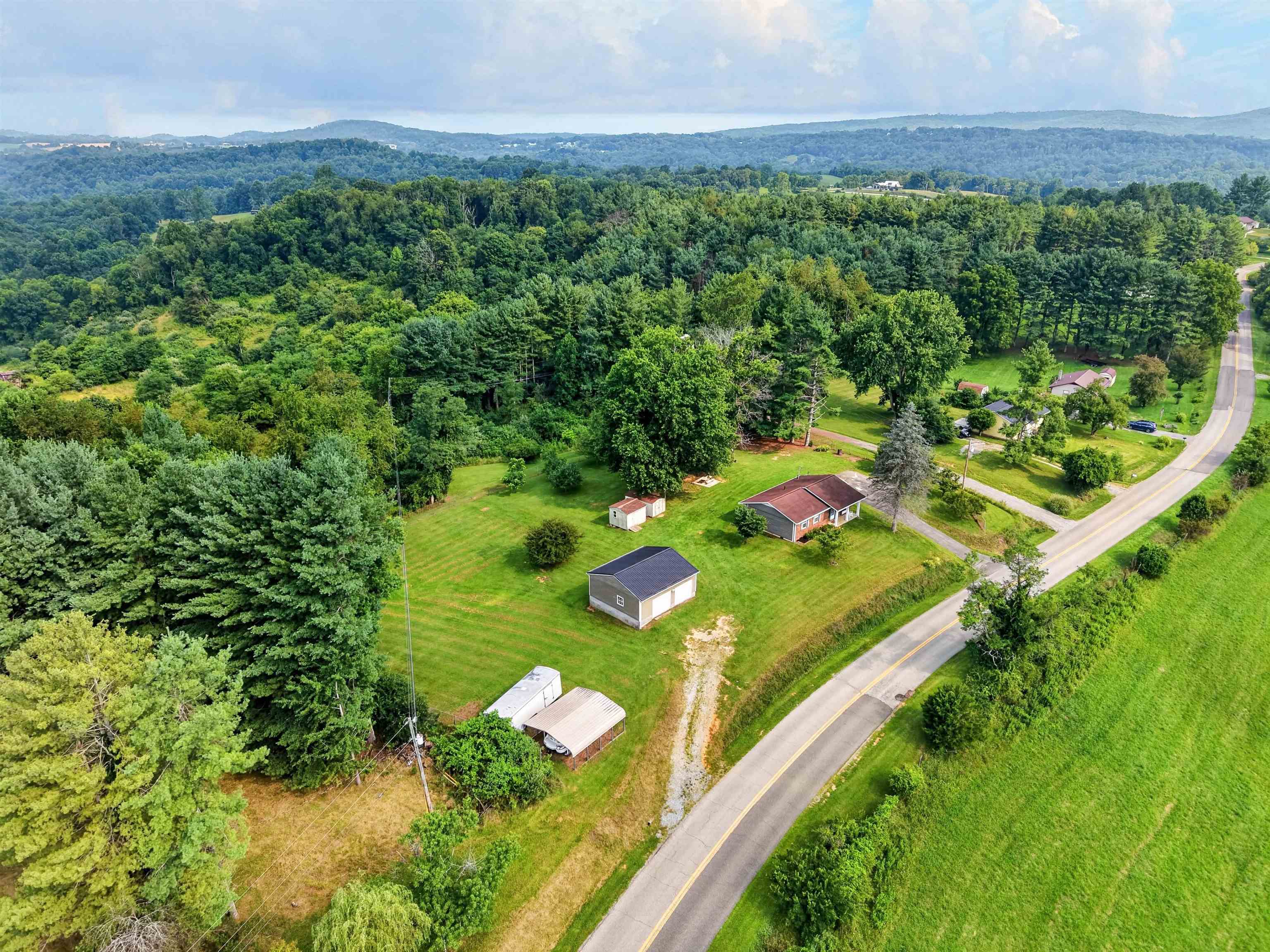 867 Switchback Road Christiansburg, VA 24073 - Photo 58 of 64 Gallery Image 58