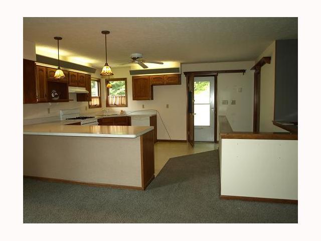 1245 Lake Road Northeast Lancaster, OH 43130 - Photo 4 of 7 Gallery Image 4