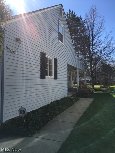 6744 Glenview Road Cleveland, OH 44143 - Photo 4 of 17 Gallery Image 4