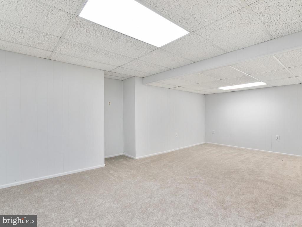 1917 Narrows Lane Silver Spring, MD 20906 - Photo 41 of 48 Gallery Image 41