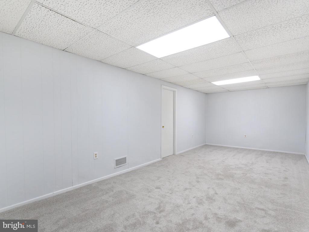 1917 Narrows Lane Silver Spring, MD 20906 - Photo 43 of 48 Gallery Image 43